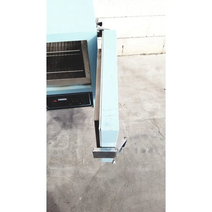 Light blue Blue M OV-472A-3 constant temperature industrial oven with stainless steel interior and control panel