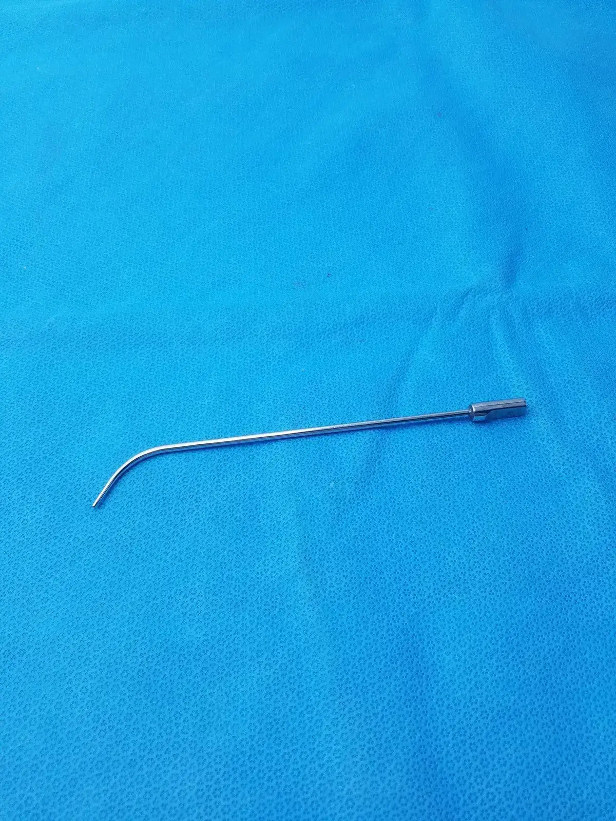 BRAD Stainless Steel Curved Surgical Instrument Size 14 Surgical Instrument, second-hand product photo 1