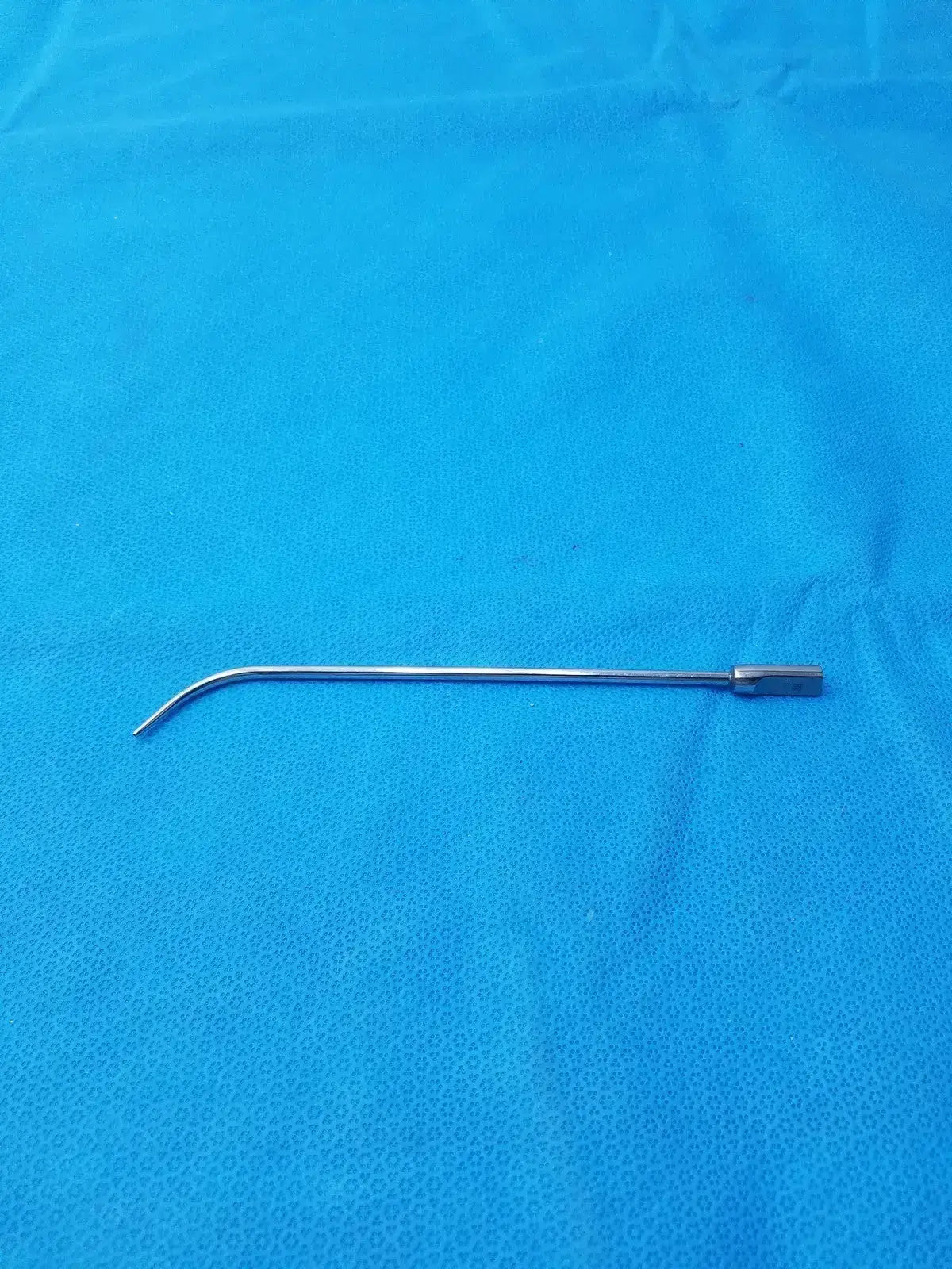 BRAD Stainless Steel Curved Surgical Instrument Size 16 Surgical Instrument, second-hand product photo 1