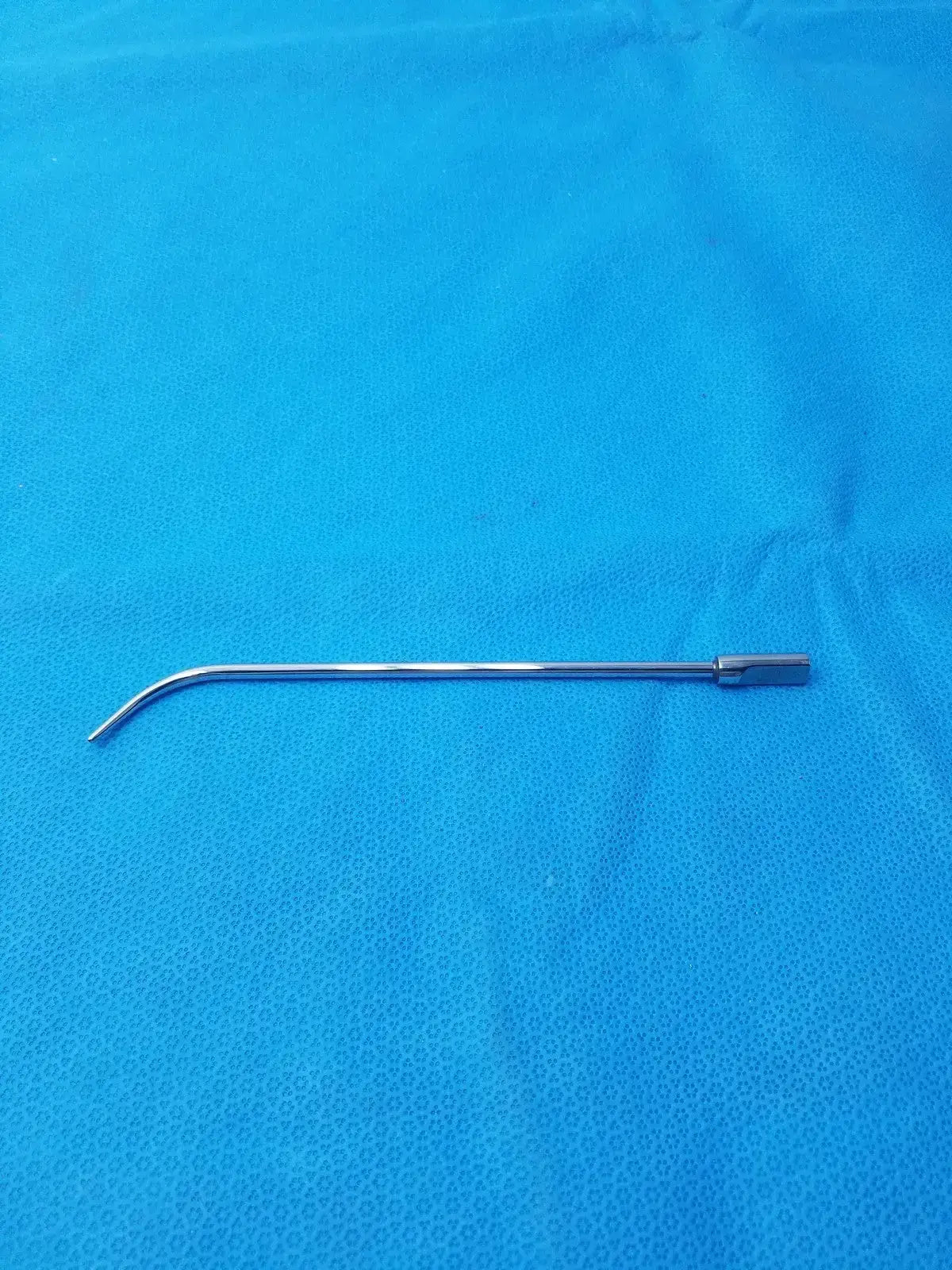 BRAD Stainless Steel Curved Surgical Instrument Size 18 Surgical Instrument, second-hand product photo 1