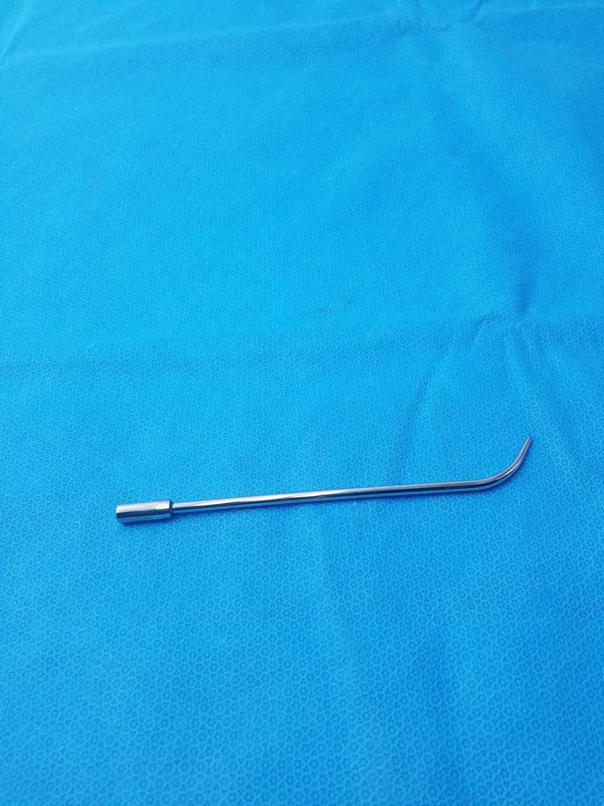 BRAD Stainless Steel Curved Surgical Instrument Size 20 Surgical Instrument, second-hand product photo 1