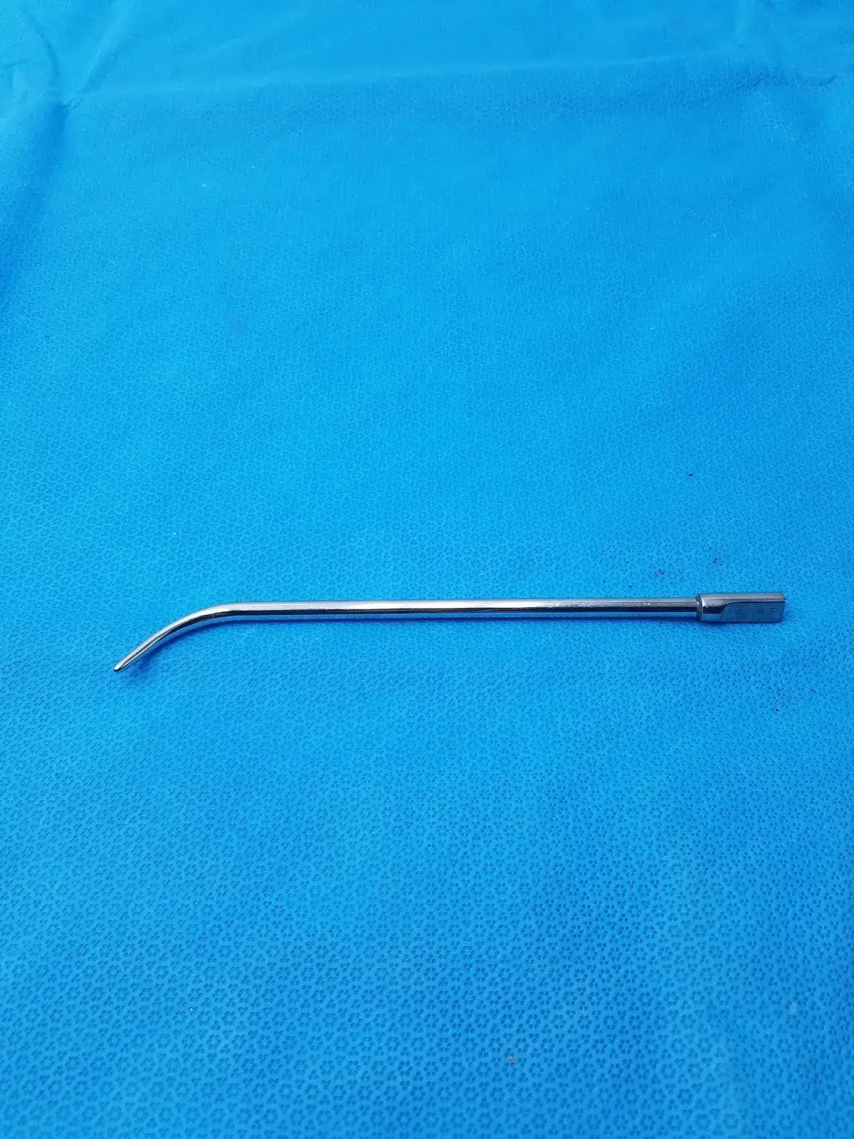 BRAD Stainless Steel Curved Surgical Instrument Size 24 Surgical Instrument, second-hand product photo 1