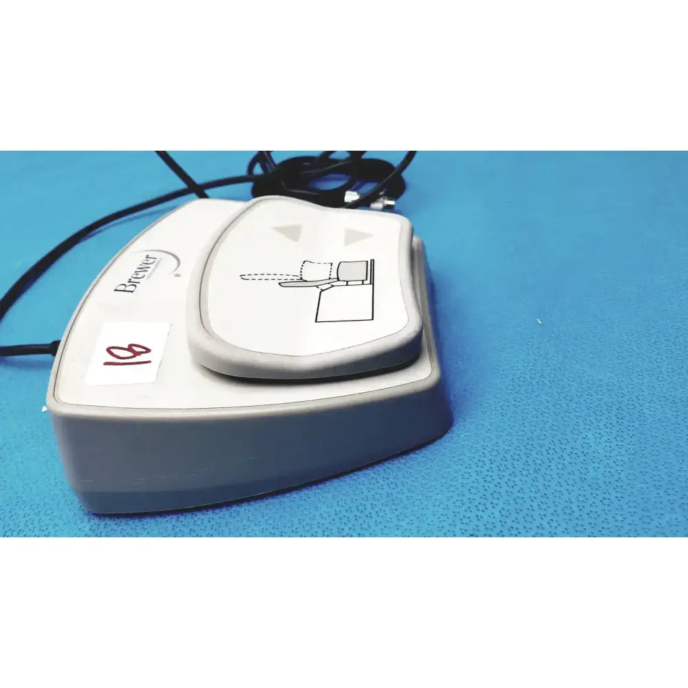 Brewer High-Low Power Exam Table Foot Pedal Exam Table Foot Pedal, as-is (for parts) product photo 3