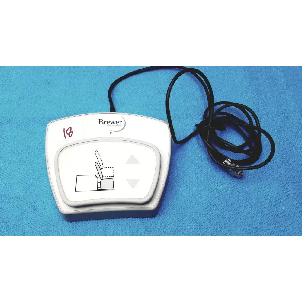 Brewer High-Low Power Exam Table Foot Pedal Exam Table Foot Pedal, as-is (for parts) product photo 1