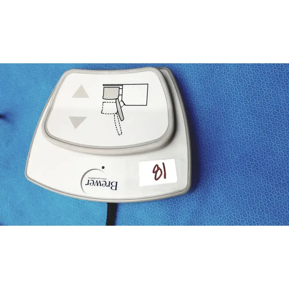Brewer High-Low Power Exam Table Foot Pedal Exam Table Foot Pedal, as-is (for parts) product photo 4