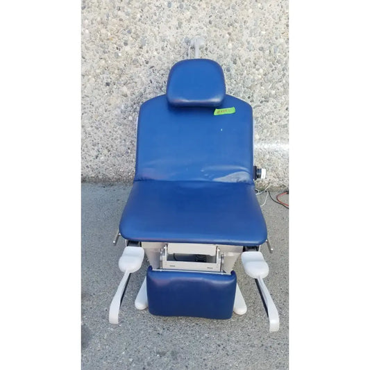 Reuse Medical Brewer Power Exam Chair with Foot Switch – 60 Hz Examination & Operation Tables, second-hand product photo 1
