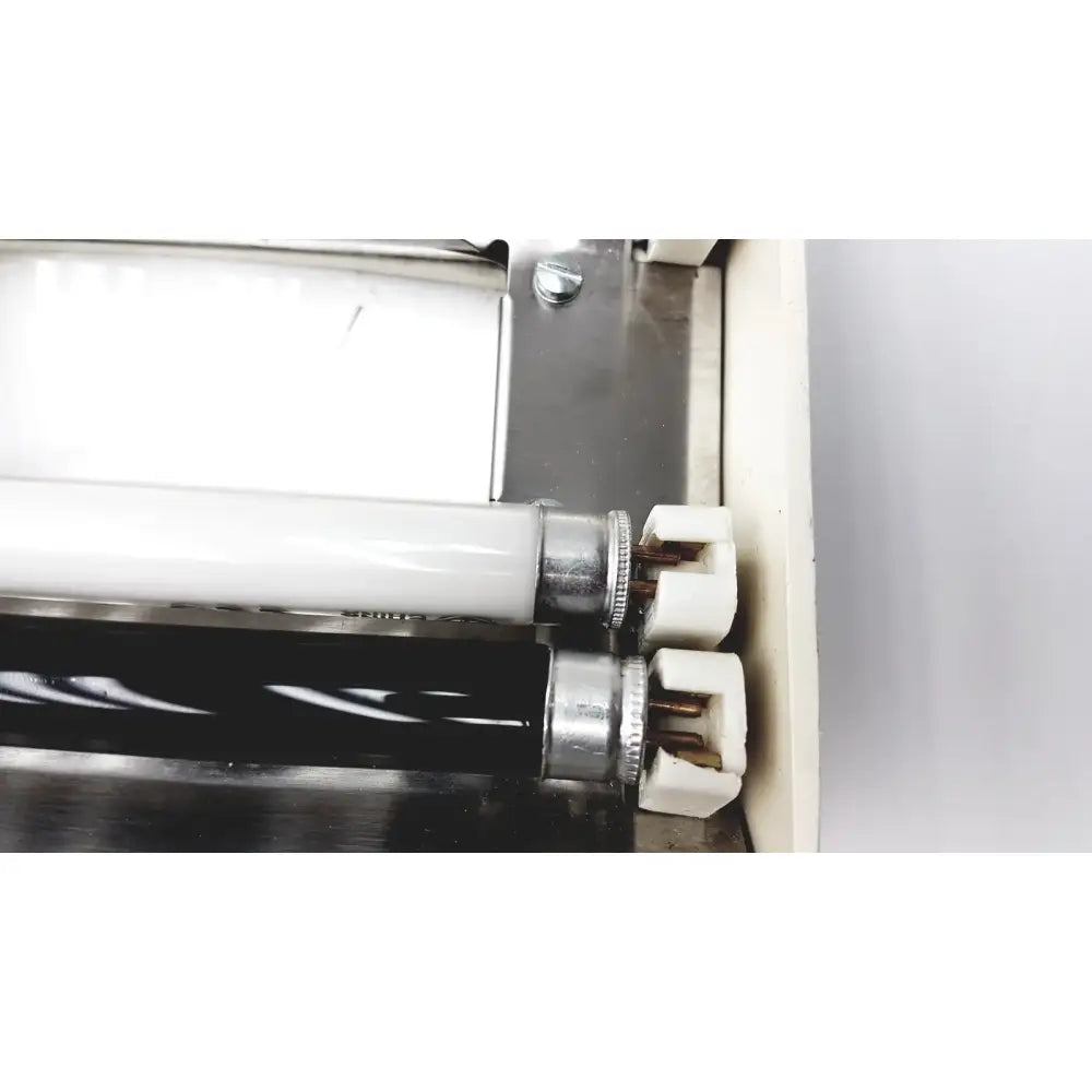 Burton Luxo Medical Products Ultraviolet UV Light Medical UV Light, as-is (for parts) product photo 9