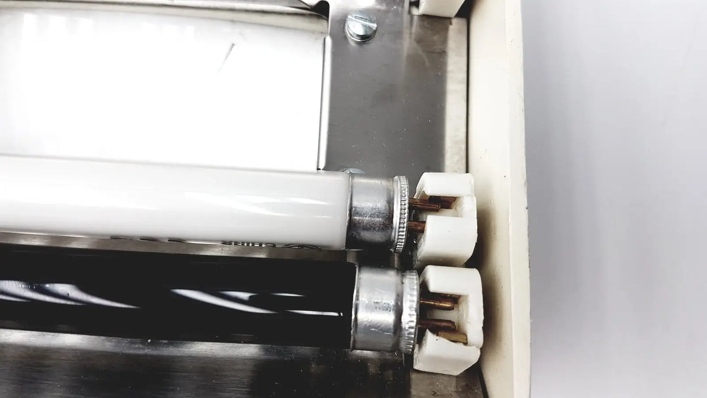 Burton Luxo Medical Products Ultraviolet UV Light Medical UV Light, as-is (for parts) product photo 9