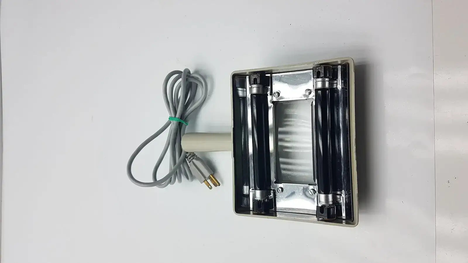 Burton Model 31602 UltraViolet Magnifier Examining Light Exam Light, second-hand product photo 5