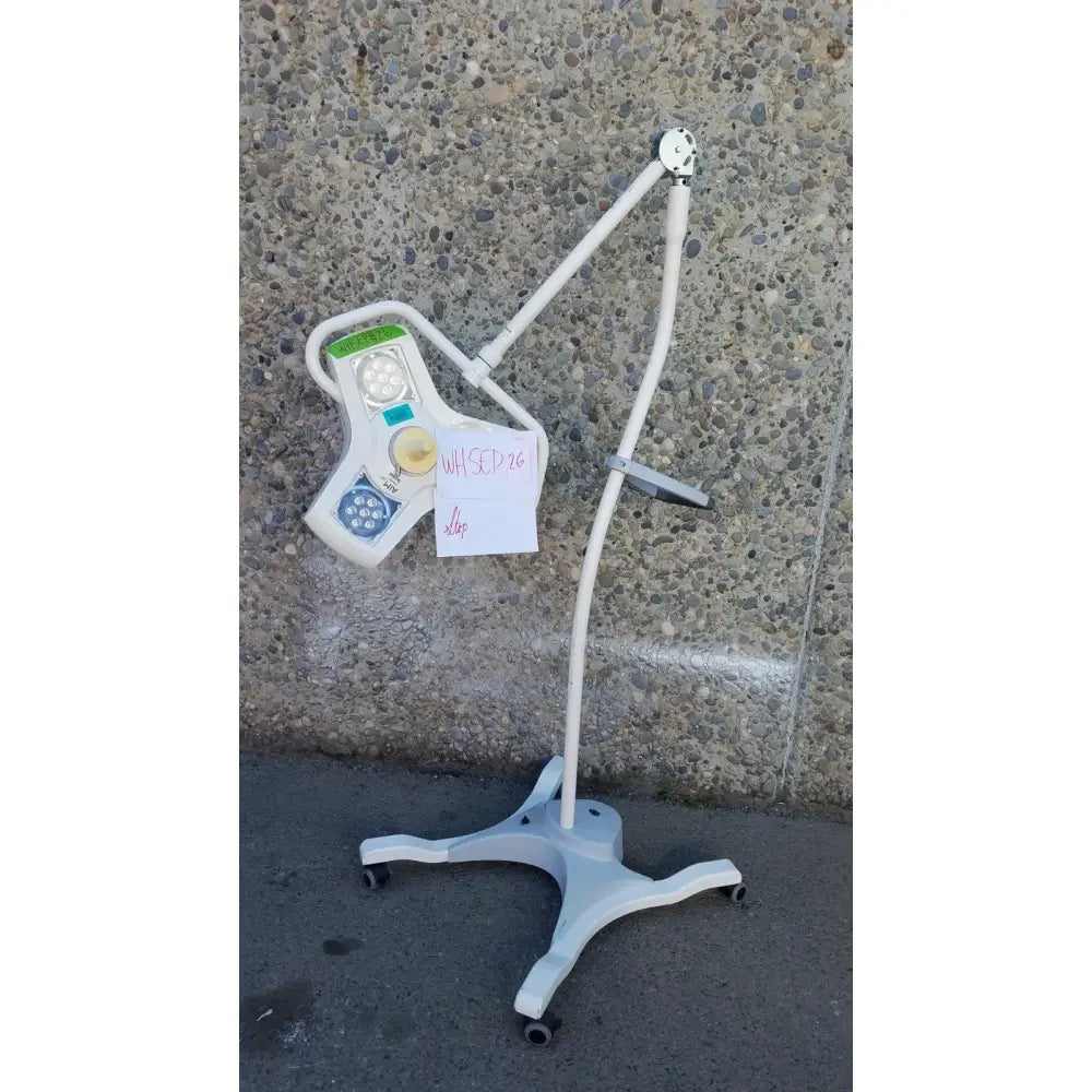 Reuse Medical Burton Surgical Light - Floorstand, Model ALEDFL Other Medical & Lab Equipment, second-hand product photo 1