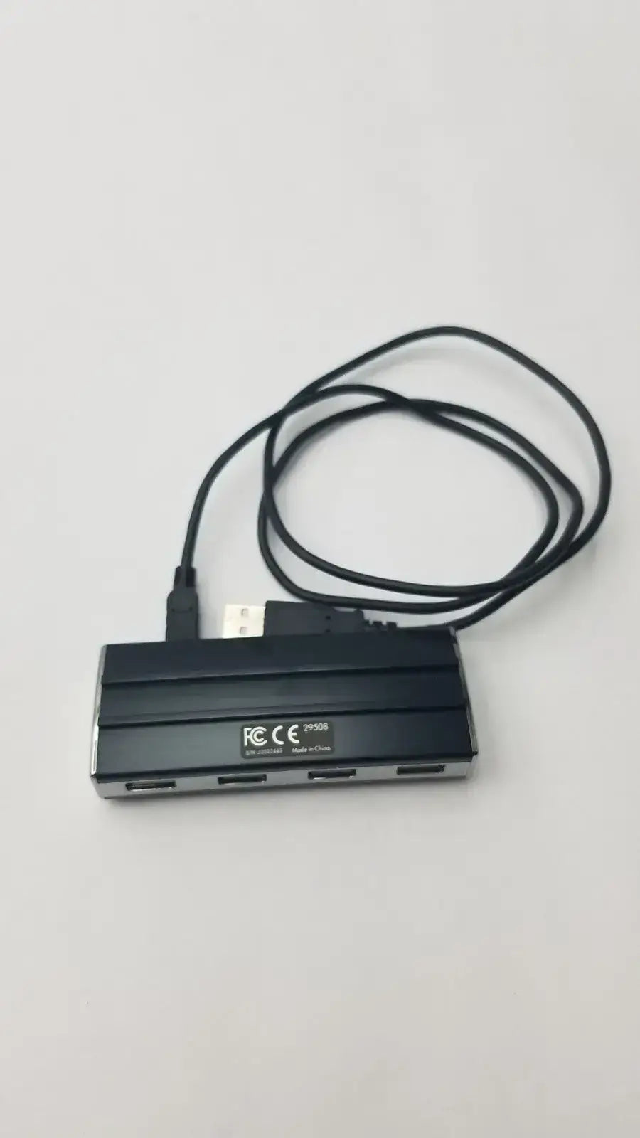 C2G 29508 4-Port USB-2.0 Aluminum Hub for Chromebooks, Laptop, & Desktops USB Hub, second-hand product photo 9