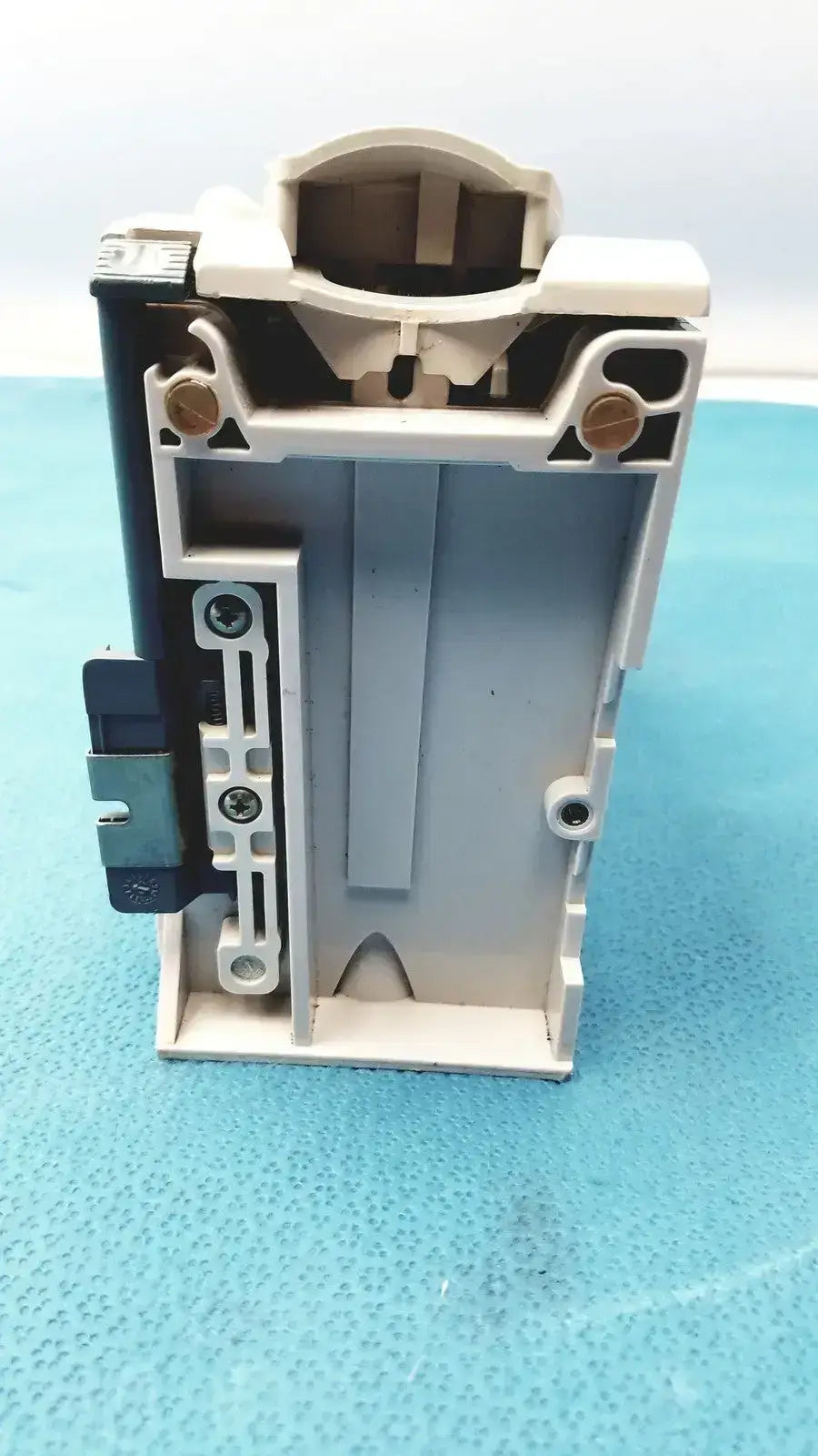 Cardinal Health Alaris Pump - 8100 Infusion Pump, as-is (for parts) product photo 11