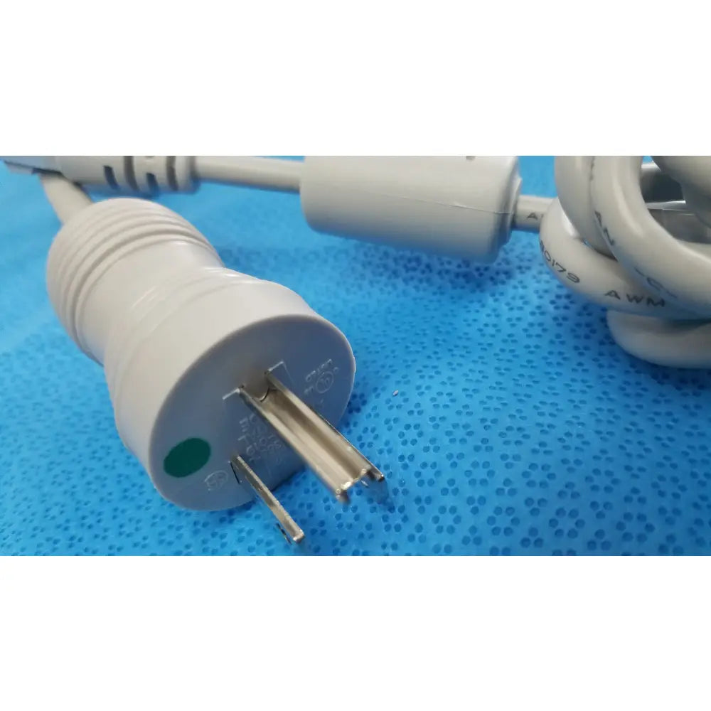 CareFusion AC Power Adapter & Power Cord P/N 18053-001 - AC power adapter and power cord set