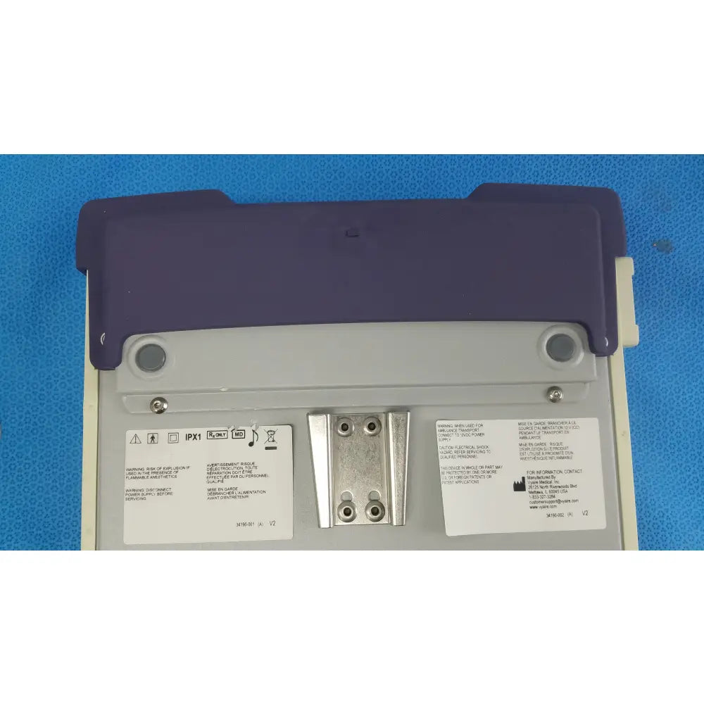 CareFusion LTV 1200 Ventilator Ref 18888-001 - Portable ventilator