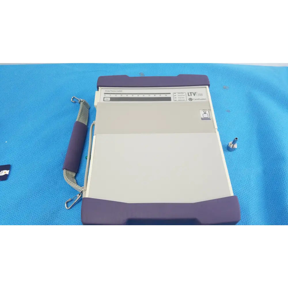 CareFusion LTV 1200 Ventilator Ref 18888-001 - Portable ventilator