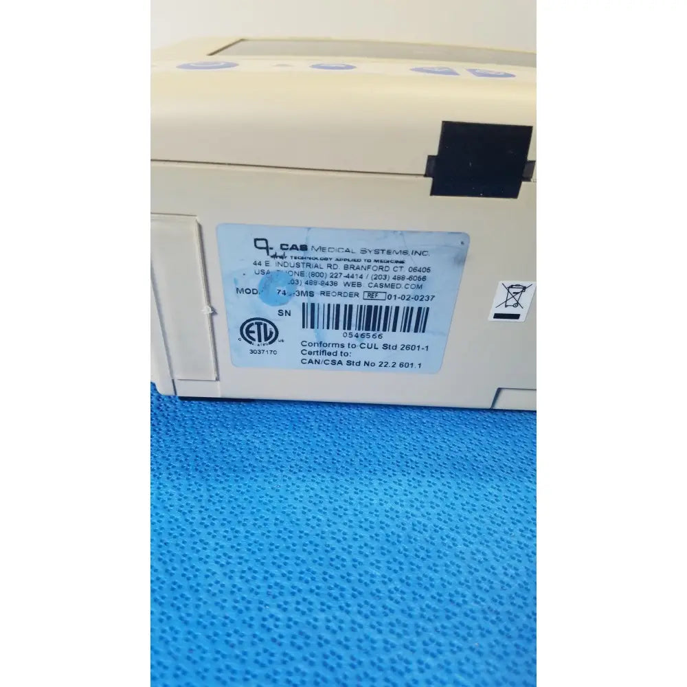 Cream-colored casmed 740 masimo set spo2 blood pressure patient monitor designed for accurate spo2 blood pressure tracking