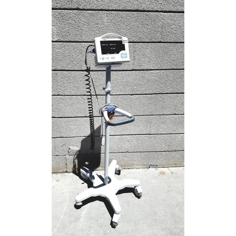 White casmed 740 vital signs monitor with sp02 finger probe on a rolling stand for medical use lot of 3