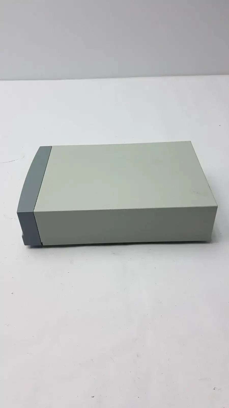 CBS Scientific EPS-300 IIV 300V Electrophoresis Power Supply 300II Electrophoresis Power Supply, as-is (for parts) product photo 2