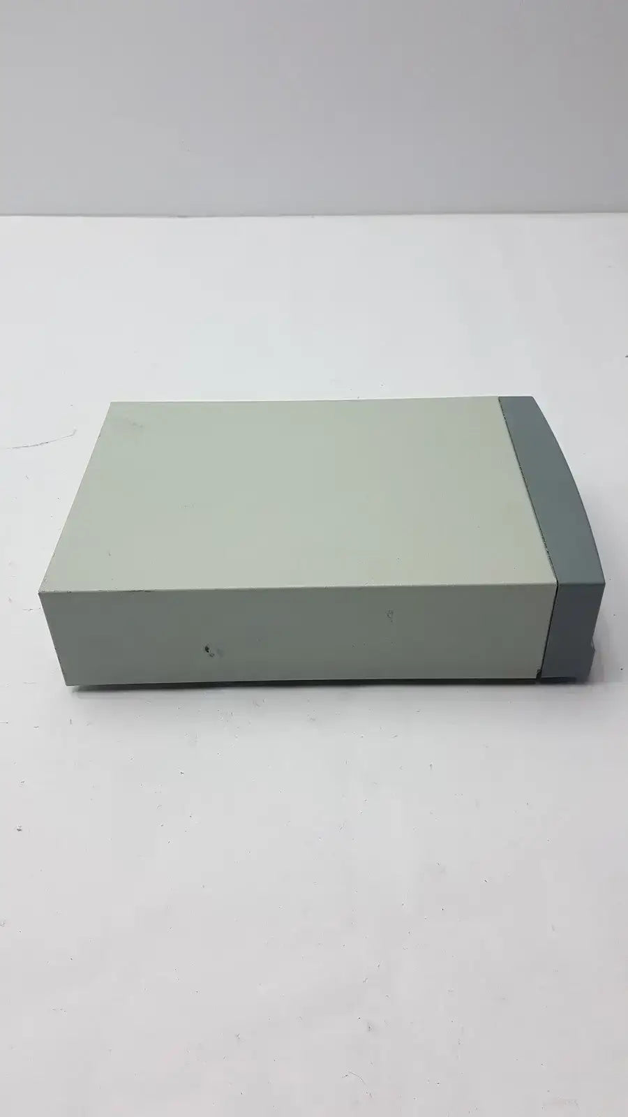 CBS Scientific EPS-300 IIV 300V Electrophoresis Power Supply 300II Electrophoresis Power Supply, as-is (for parts) product photo 8