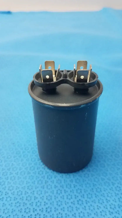 CDE (Cornell Dubilier) CDE 12.5uF ±10% 370VAC 50/60Hz Capacitor SFP37G12.5K238B-F Motor Start HVAC Motor Run Capacitor, second-hand product photo 2