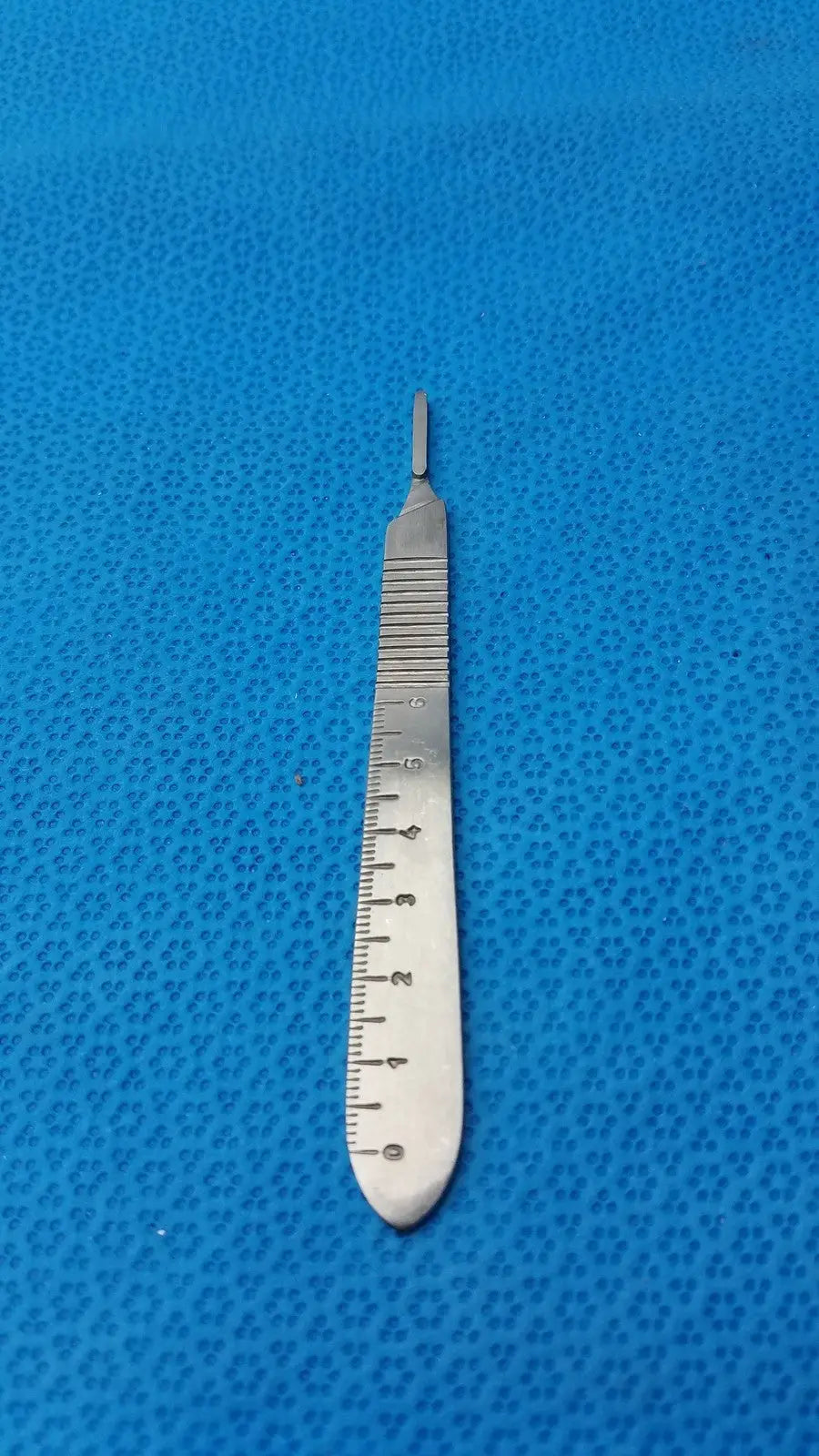 Reuse Medical Centurion Pakistan Scalpel Handle Scale Surgical & Orthopedic Instruments, second-hand product photo 1