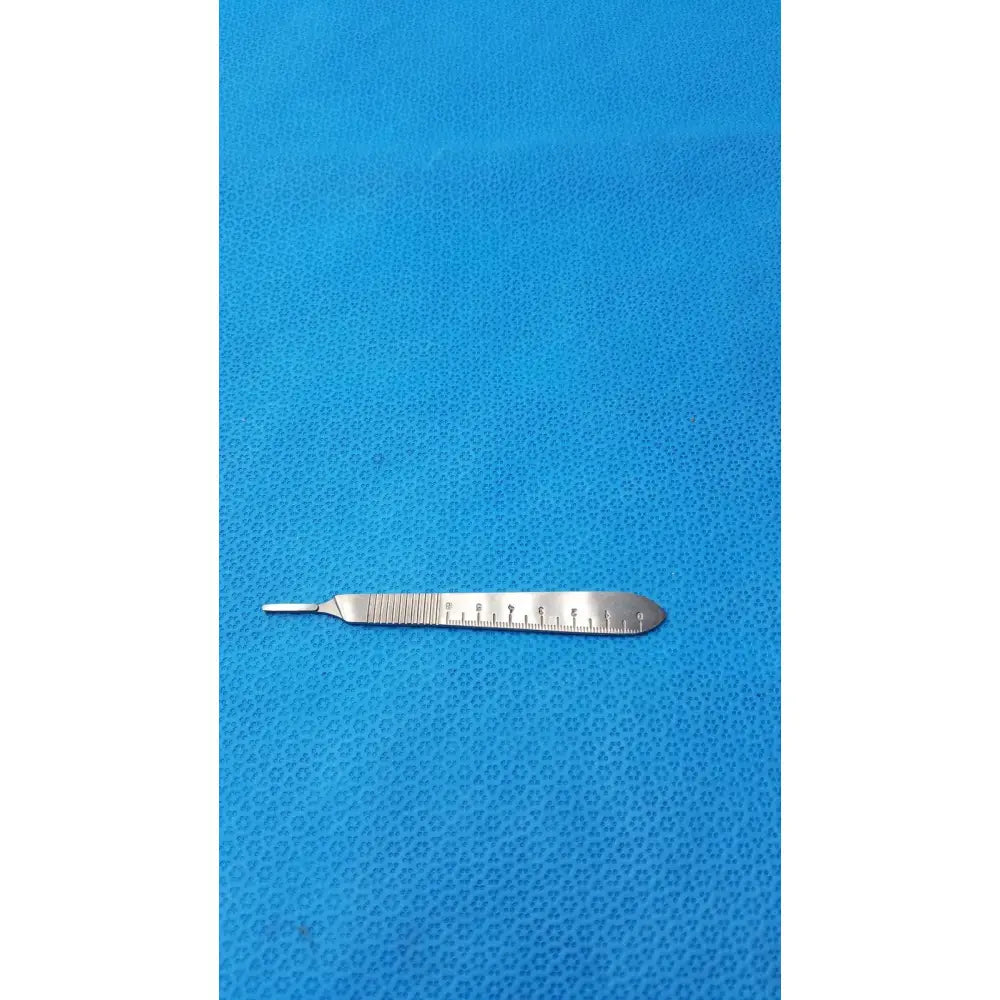 Silver centurion pakistan scalpel handle scale with ruler etched along the stainless steel scalpel handle for precision