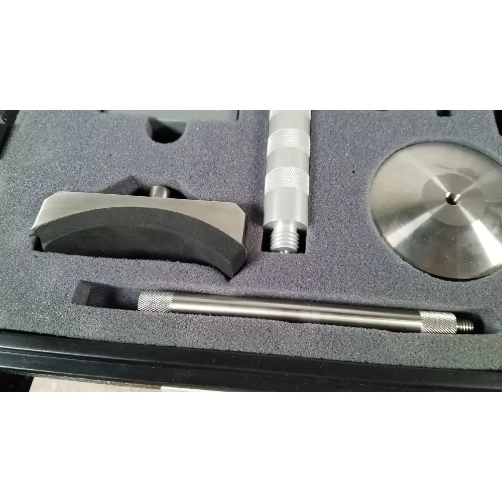 Silver metallic chaltilon csd200 dynamometer with black rubber grips and knurled sections for precise measurements