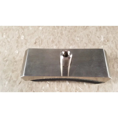 Silver metallic rectangular plate with central threaded bolt of chaltilon csd200 dynamometer product component