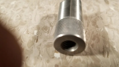 Silver metallic threaded adapter with cylindrical body for chaltilon csd200 dynamometer use