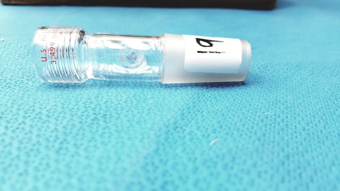 Chemglass Universal Inlet Adapter w/ Chem-Thread & Hose Barb – Lab Use Laboratory Glassware Adapter, second-hand product photo 2