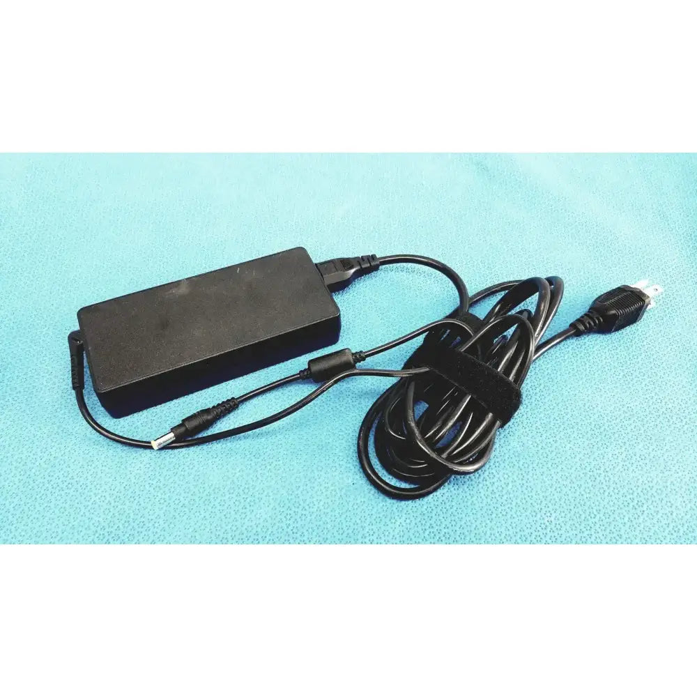 Chicony Power Technology AC Adapter with Power Cord - A16-135P1A AC Adapter, second-hand product photo 6