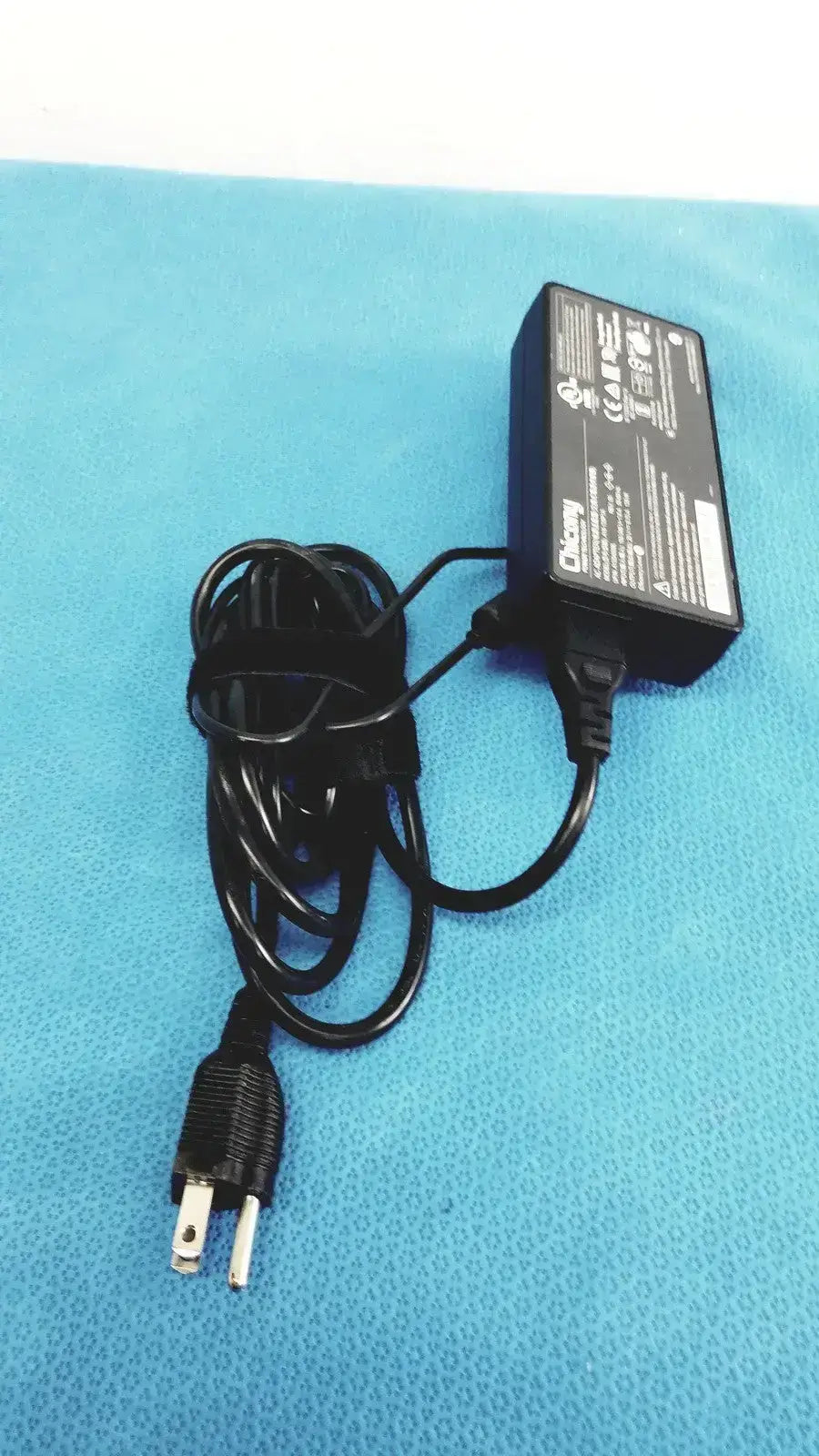 Chicony Power Technology AC Adapter with Power Cord - A16-135P1A AC Adapter, second-hand product photo 4