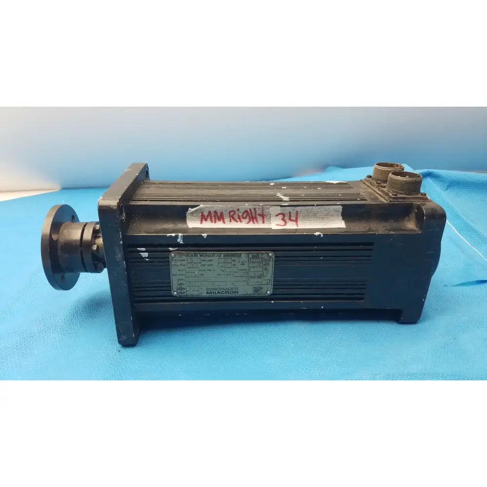 Reuse Medical Cincinnati Milacron GOLDLINE Servo Motor 1-604-0234 Brushless PM 2000 RPM Servo Motors, as-is (for parts) product photo 1