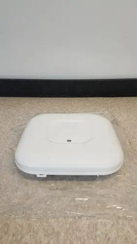 Cisco AIR-CAP2702I-B-K9 Aironet 2700 Series Wireless Access Point w/ Bracket Wireless Access Point, second-hand product photo 4