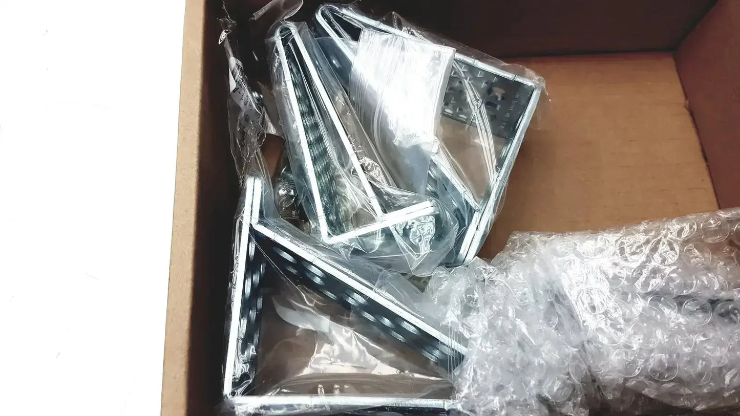 Cisco Catalyst 3850 19, 23, 24 inch and ETSI rack Mount Kit Rack Mount Kit, second-hand product photo 5