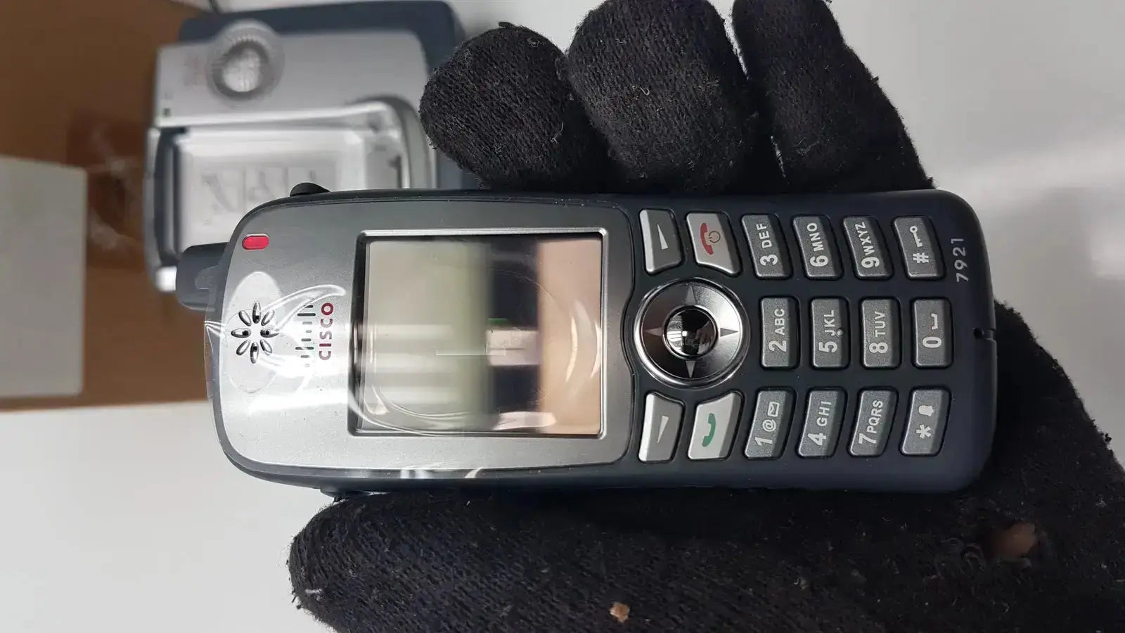 Cisco CP-7921G-A-K9 Wireless Phone With Base and Box Wireless IP Phone, second-hand product photo 2