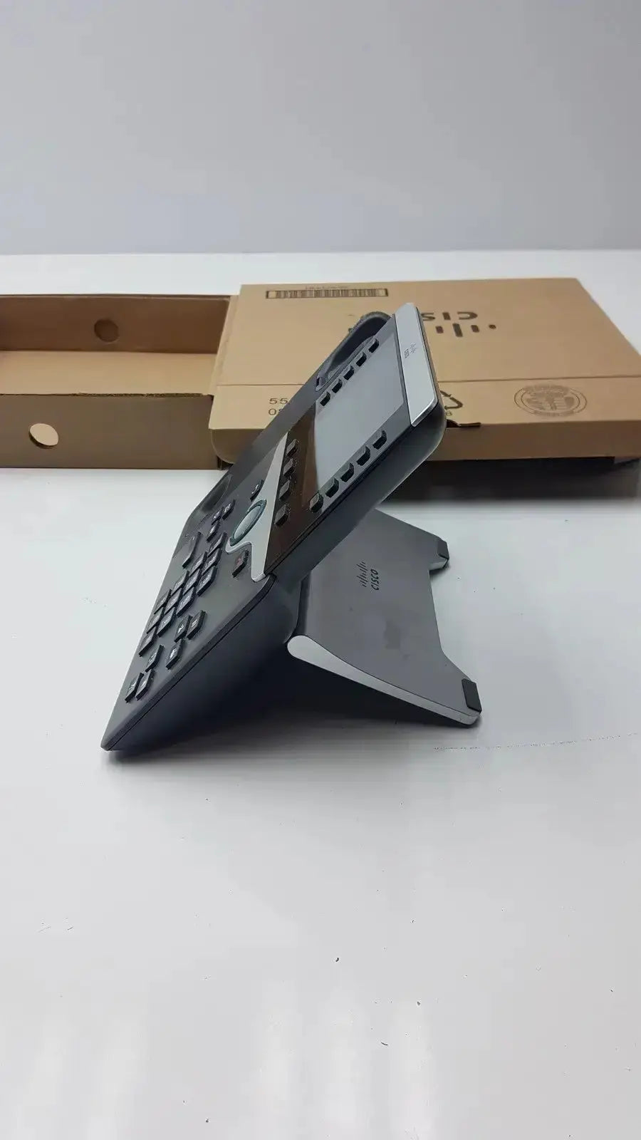 Cisco CP-8841 IP Phone Color VoIP PoE With Base IP Phone, as-is (for parts) product photo 7