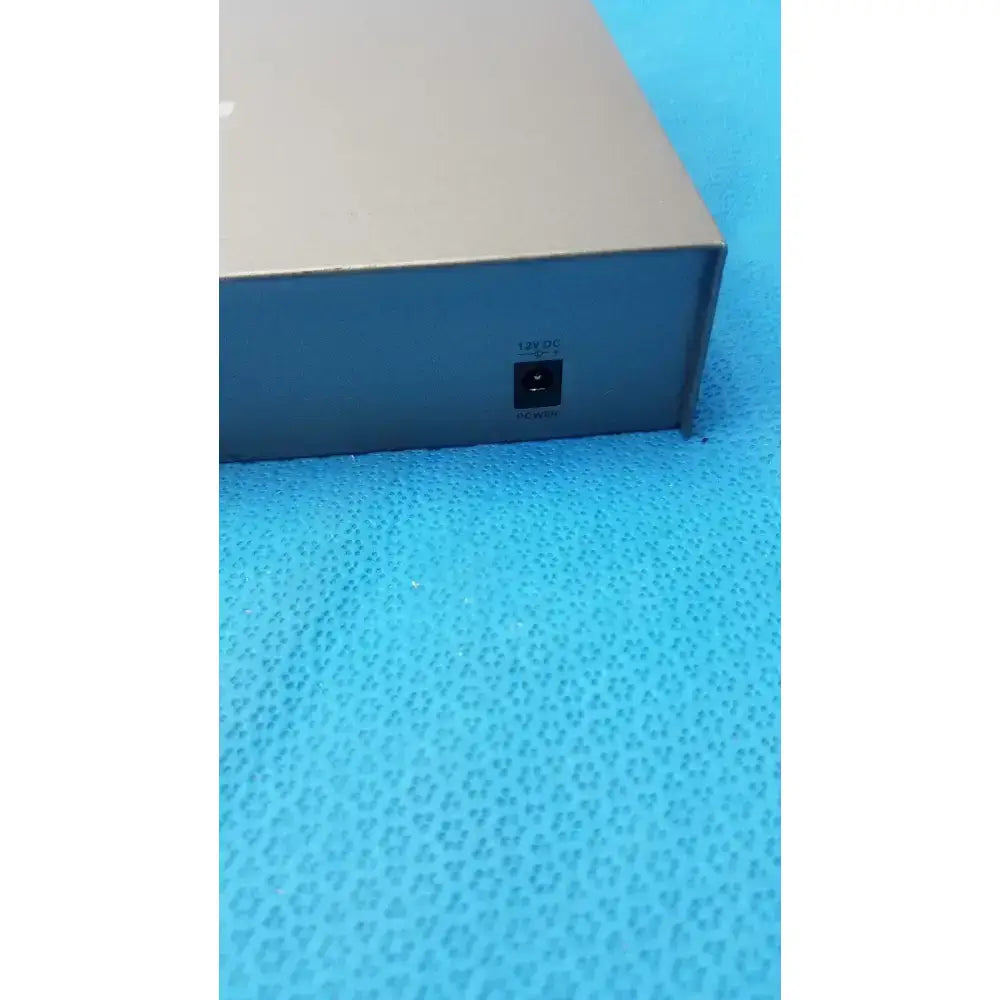 Cisco Small Business SF300-08 Network Switch Network Switch, second-hand product photo 6