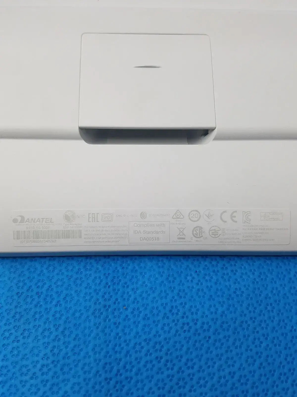CISCO TelePresence Touch 10 Control Panel Control Panel, second-hand product photo 4