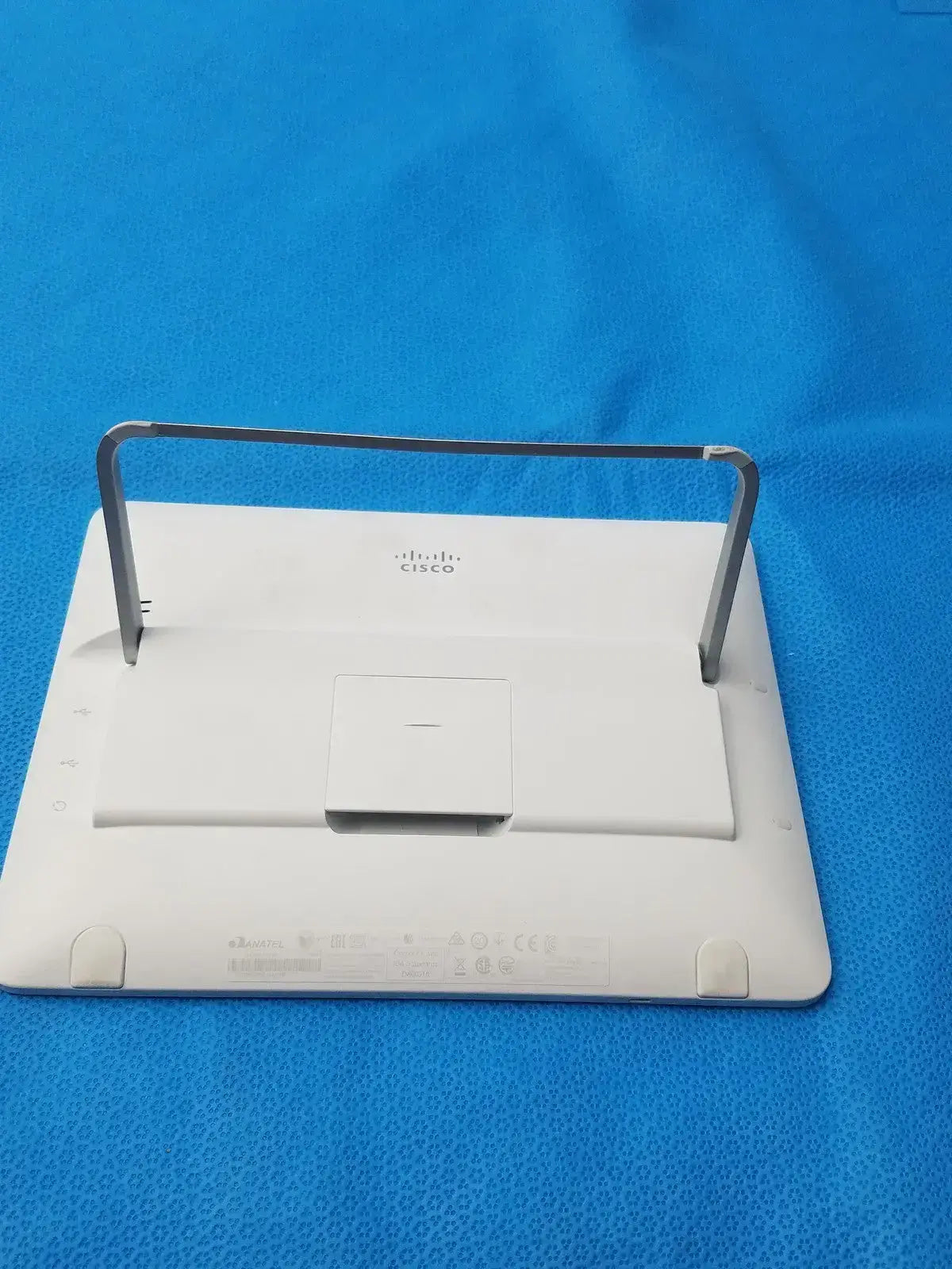 CISCO TelePresence Touch 10 Control Panel Control Panel, second-hand product photo 3