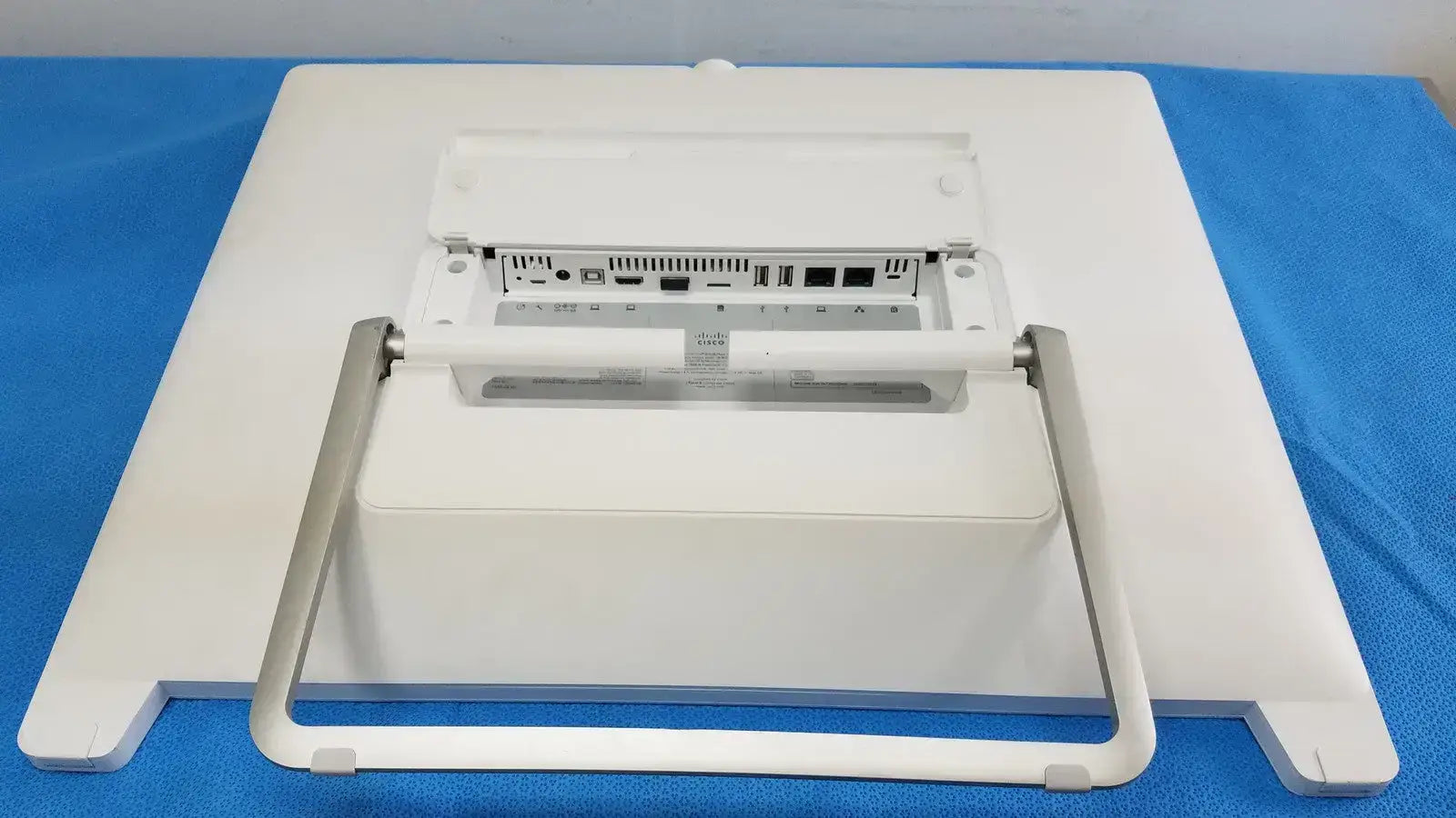 Cisco Webex DX80 Video Collaboration Touch Screen System Video Collaboration System, as-is (for parts) product photo 18