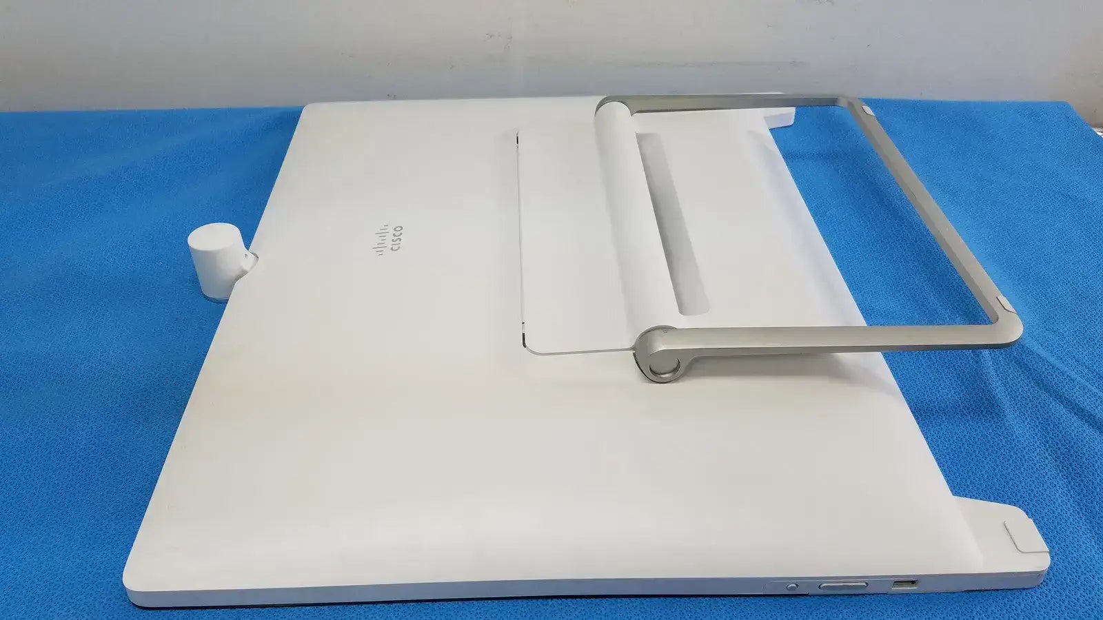 Cisco Webex DX80 Video Collaboration Touch Screen System Video Collaboration System, as-is (for parts) product photo 7
