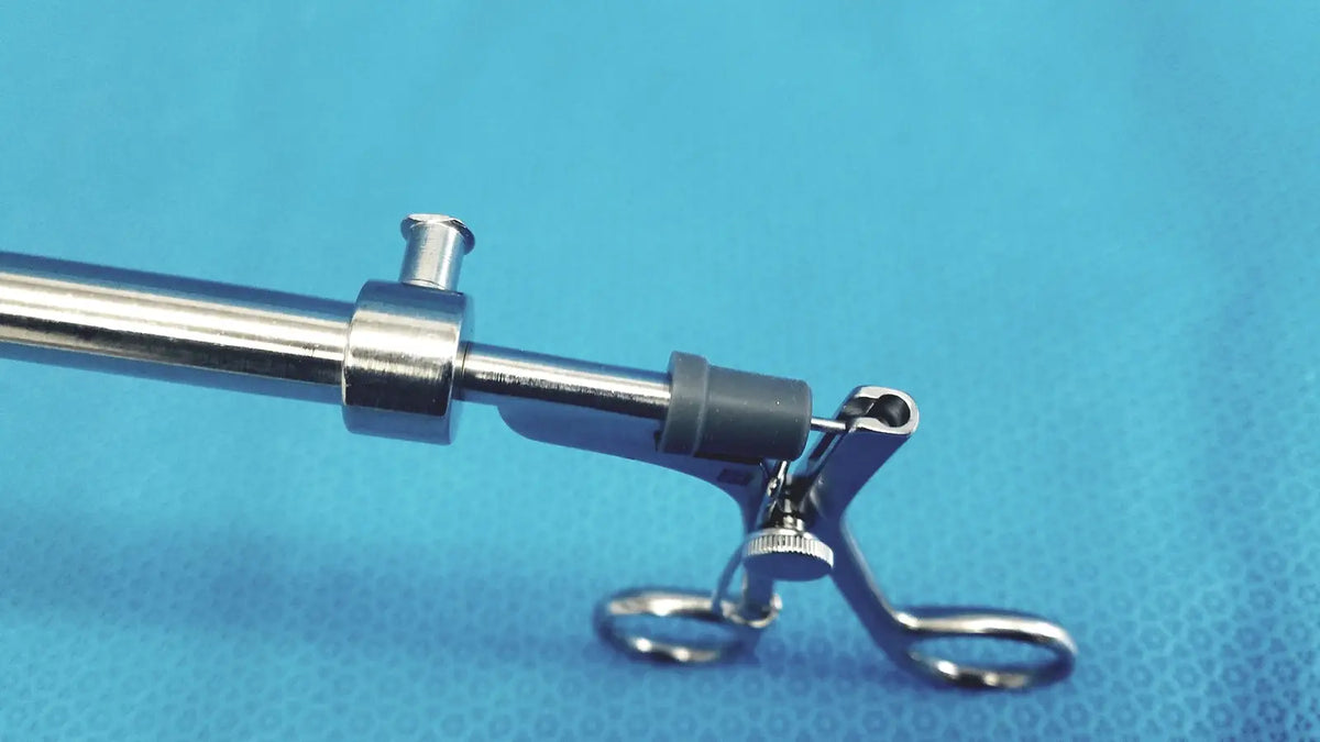 Stainless steel claw gasper 10mm surgical instrument with sleek polished finish and black rubberized grip