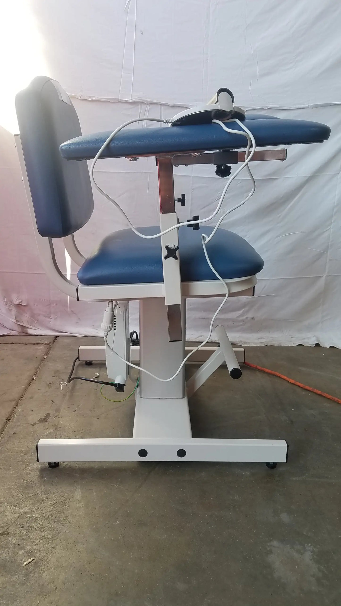 Blue padded power series blood drawing chair with adjustable height and white metal frame for blood drawing use