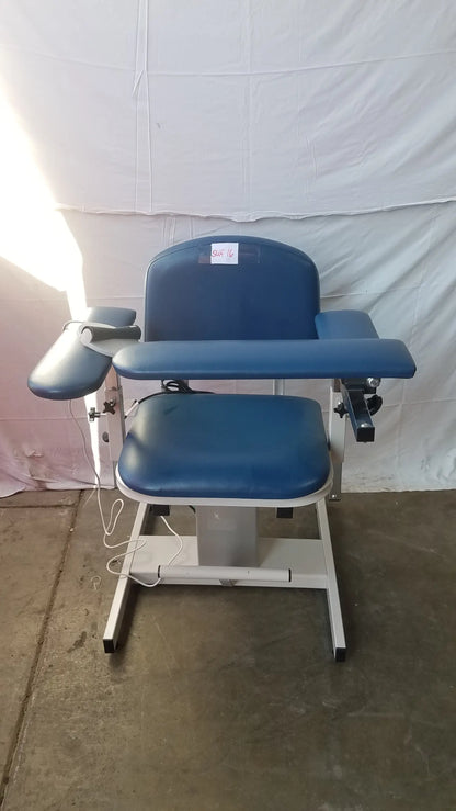 Blue padded clinton 6341 power series blood drawing chair with adjustable armrests and white metal frame