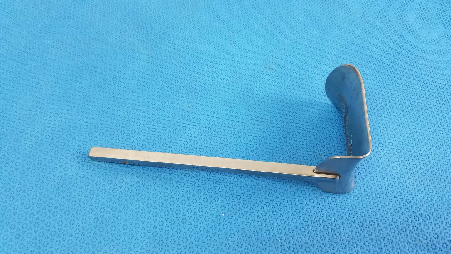 Codman 50-4568 Surgical Kelly Retractor Blade Surgical Kelly Retractor Blade, second-hand product photo 5