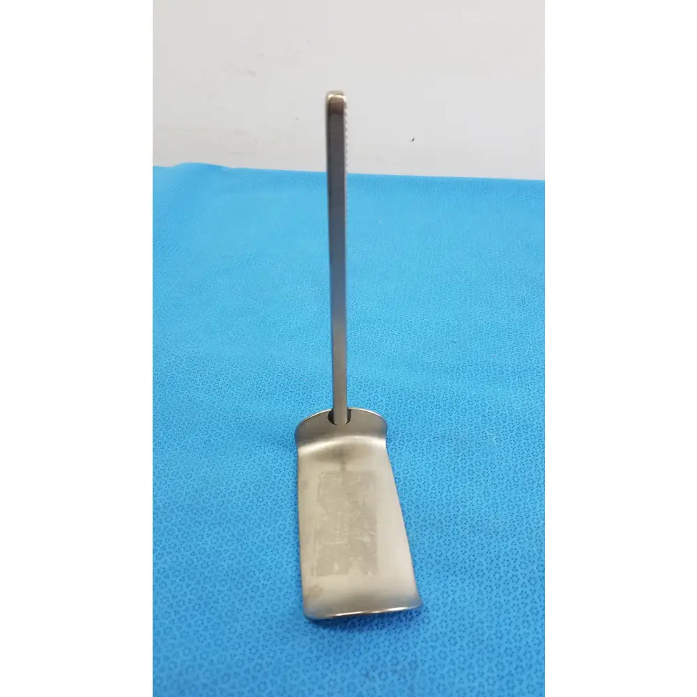 Codman 50-4569 Surgical Kelly Retractor Blade Kelly Retractor Blade, second-hand product photo 1