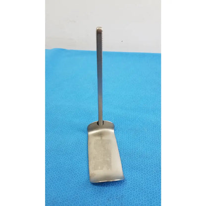 Codman 50-4569 Surgical Kelly Retractor Blade Kelly Retractor Blade, second-hand product photo 1