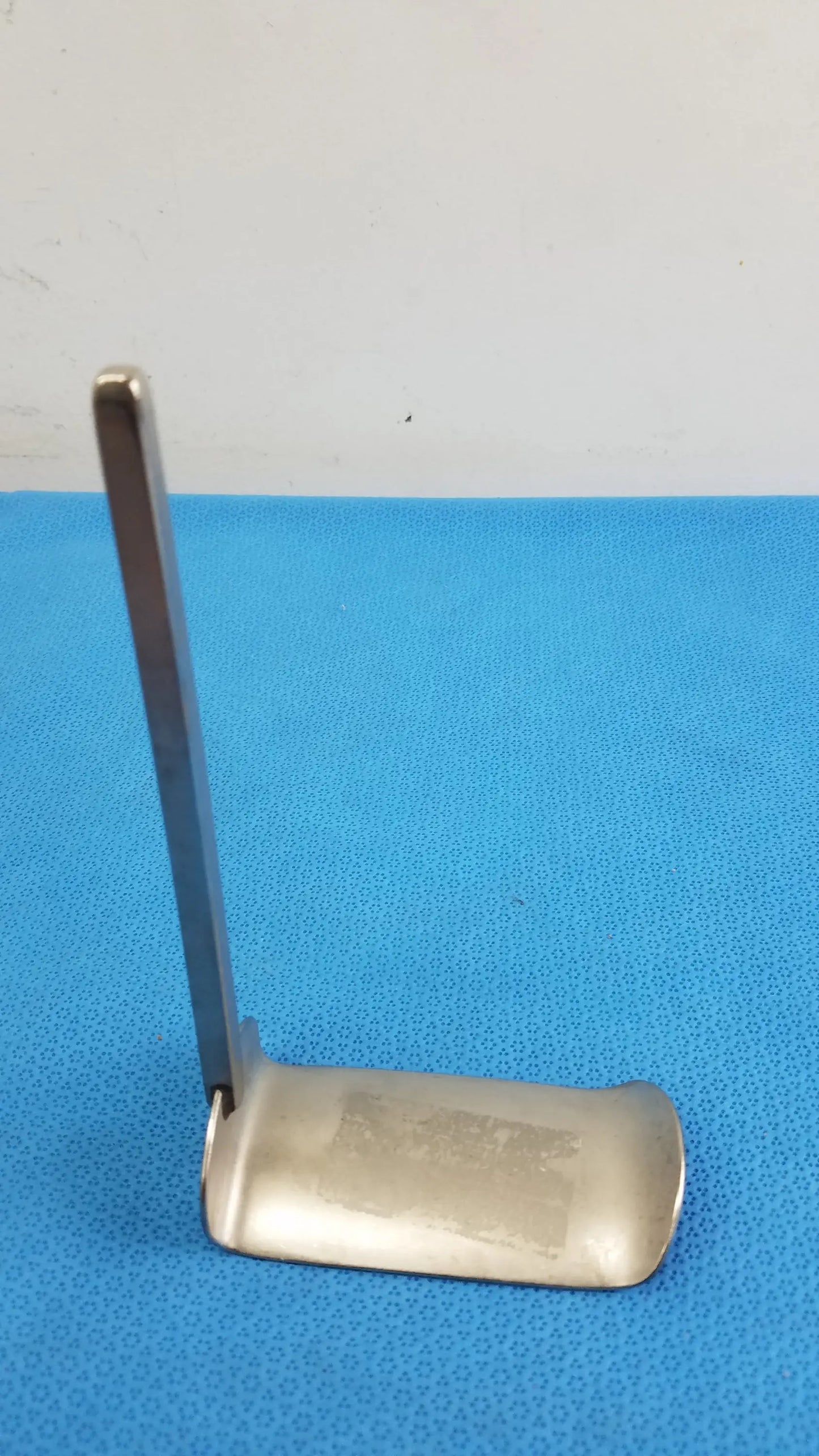 Codman 50-4569 Surgical Kelly Retractor Blade Kelly Retractor Blade, second-hand product photo 2