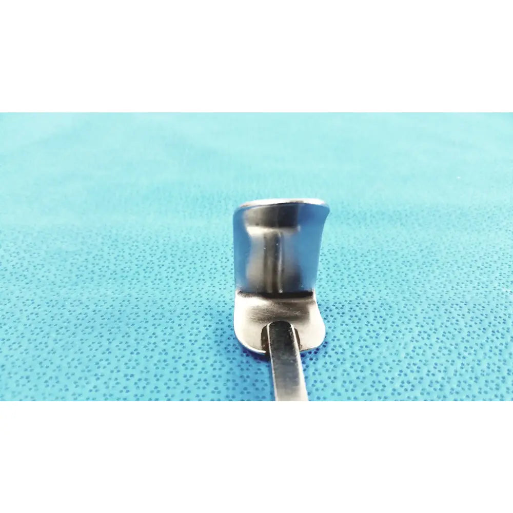 Reuse Medical Equipment Codman 50-4574 Kelly Retractor Blade Kelly Retractor Blade, second-hand product photo 2